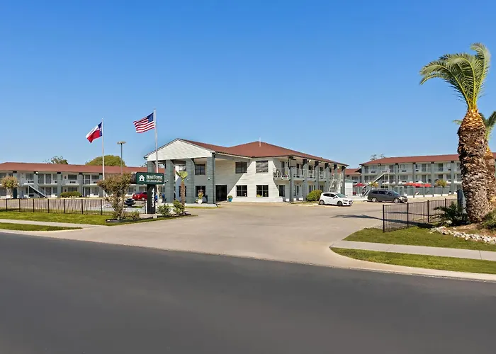 Hometowne Studios By Red Roof San Antonio E - Frost Bank Center